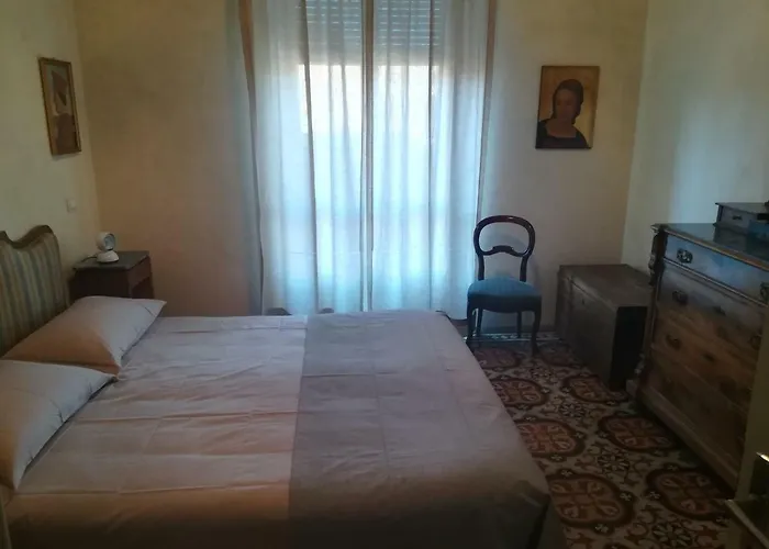 Apartamento La Mascarella Alba (Piedmont)