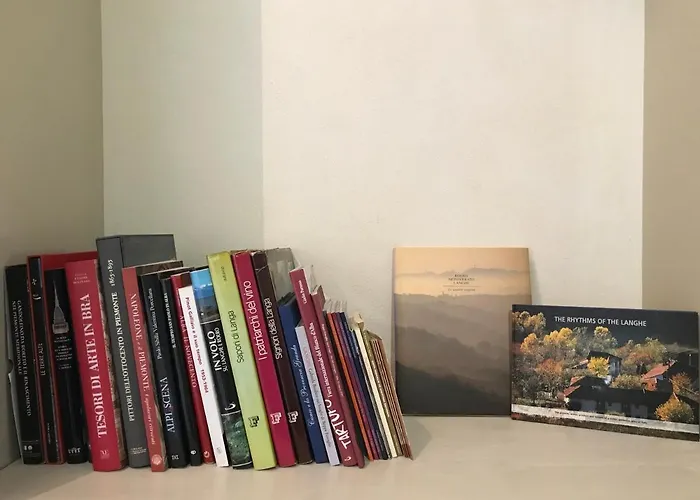 Apartamento La Mascarella Alba (Piedmont)